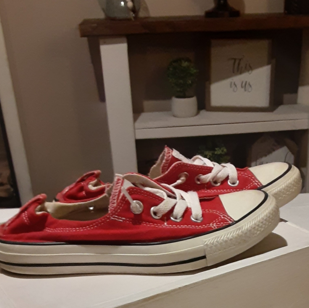 Converse - Picture 2 of 3